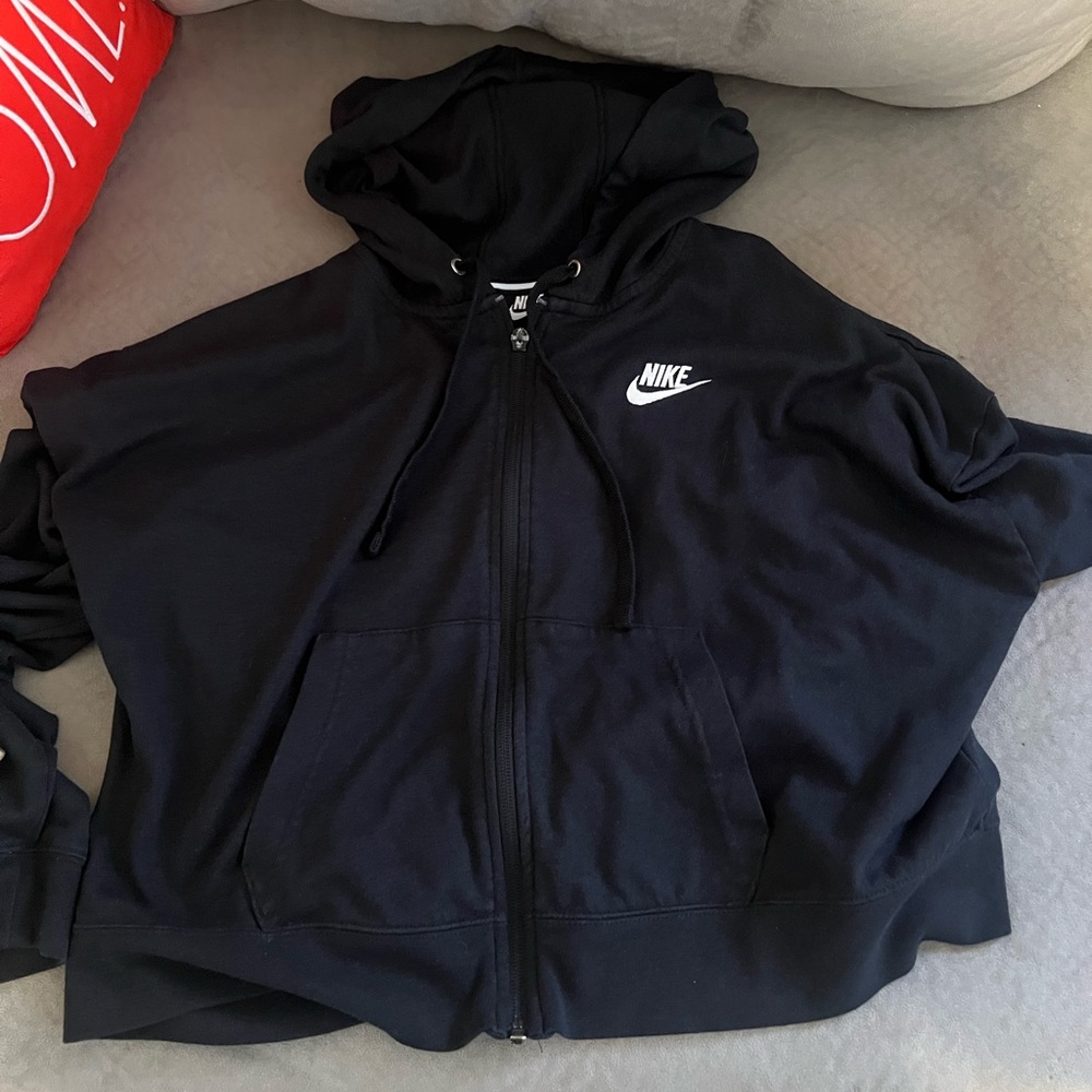 Black cropped Nike sweater with hood!! Barely worn. Zipper works but missing